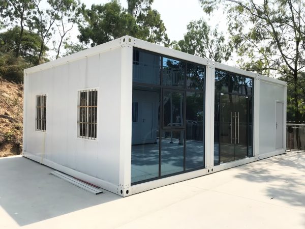 Office/warehouse assembly of container houses