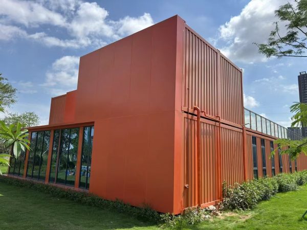 Customized container-style guesthouse hotel