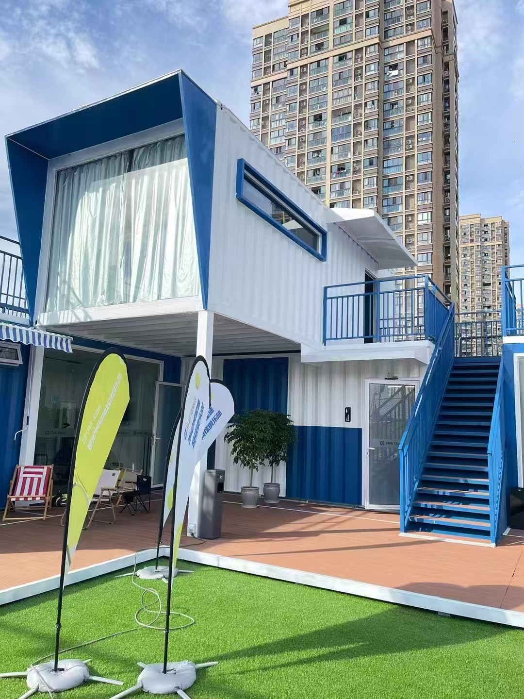 Customized container-style guesthouse hotel