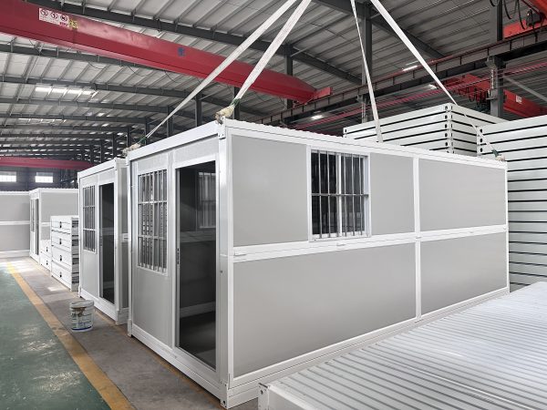 83a39881cc788aa9975261cce65f4bf Expandable mobile folding container