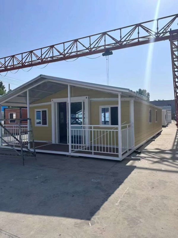 Double-wing expanded container home Prefabricated three-in-one foldable and expandable double-wing container house