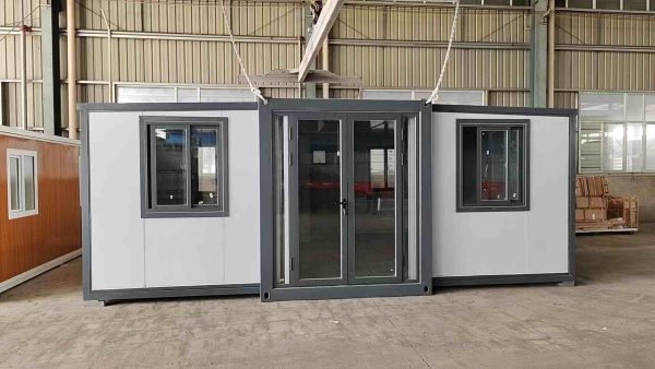 Double-wing expanded container house Prefabricated three-in-one foldable and expandable double-wing container house