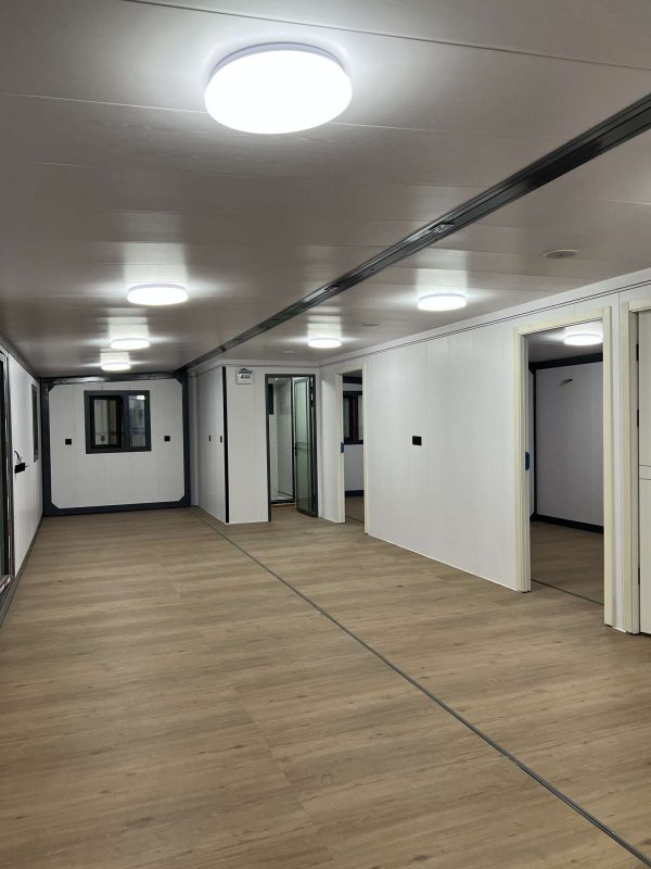 Expandable container house (3) Prefabricated three-in-one foldable double-wing container house / office
