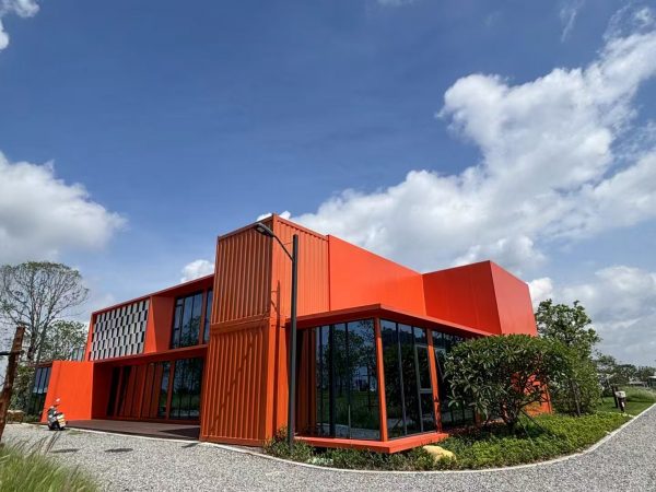 Customized container-style guesthouse hotel