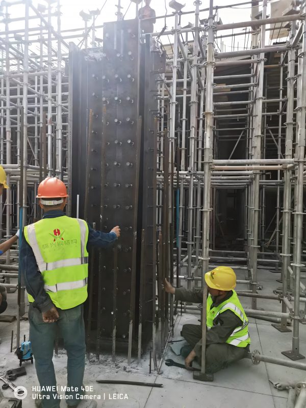 广州敏诚大楼型钢柱 Construction site of steel columns and steel beams in Guangzhou