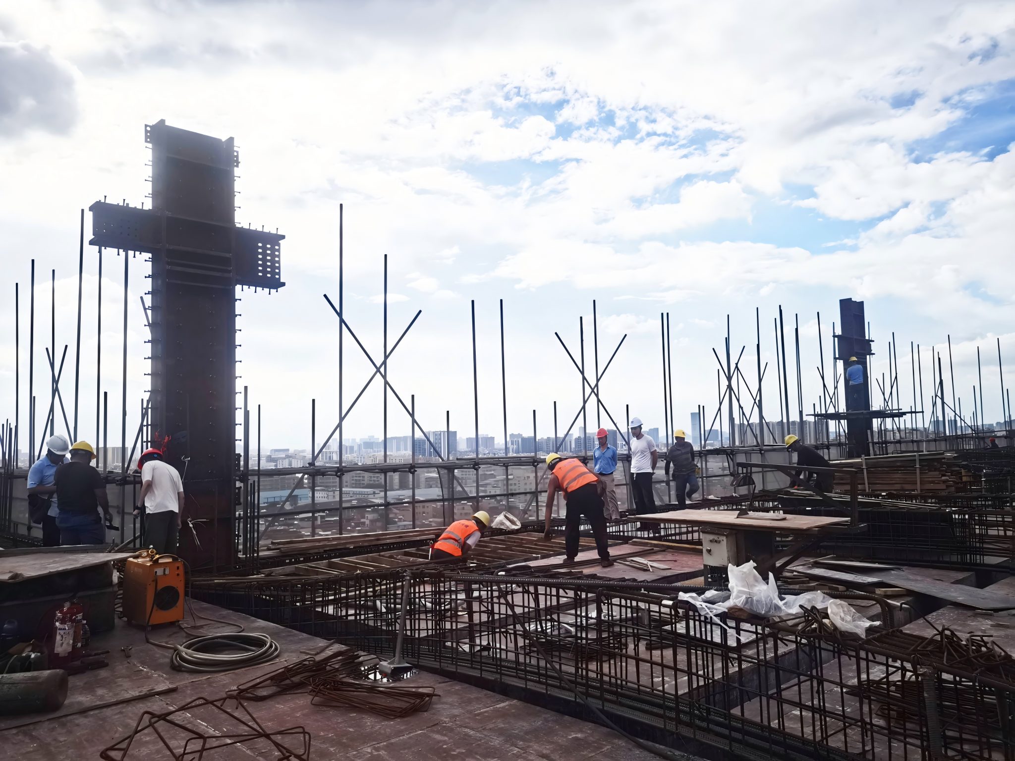 Construction site of steel columns and steel beams in Guangzhou