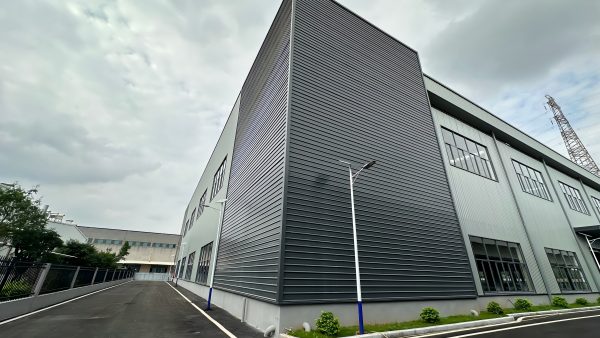 Steel structure factory building