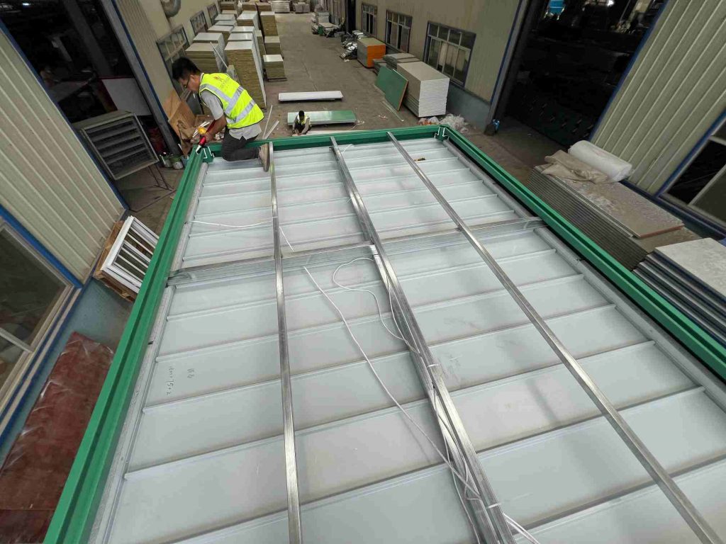 Color steel plate ceiling