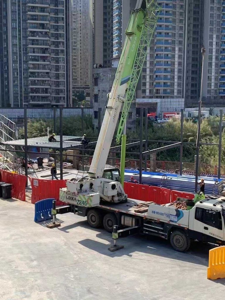 Steel frame hoisting