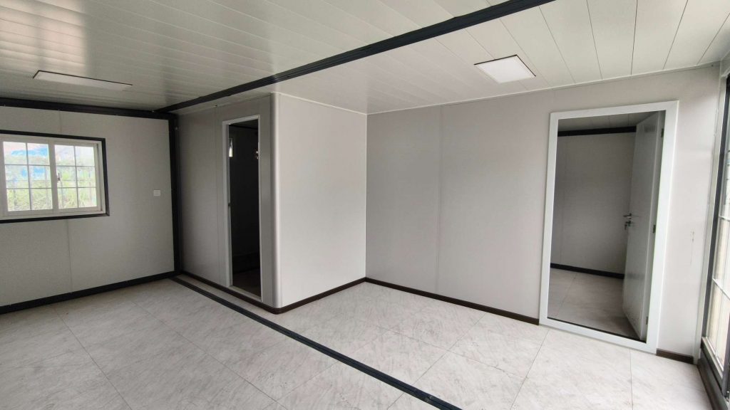 Expandable Container House