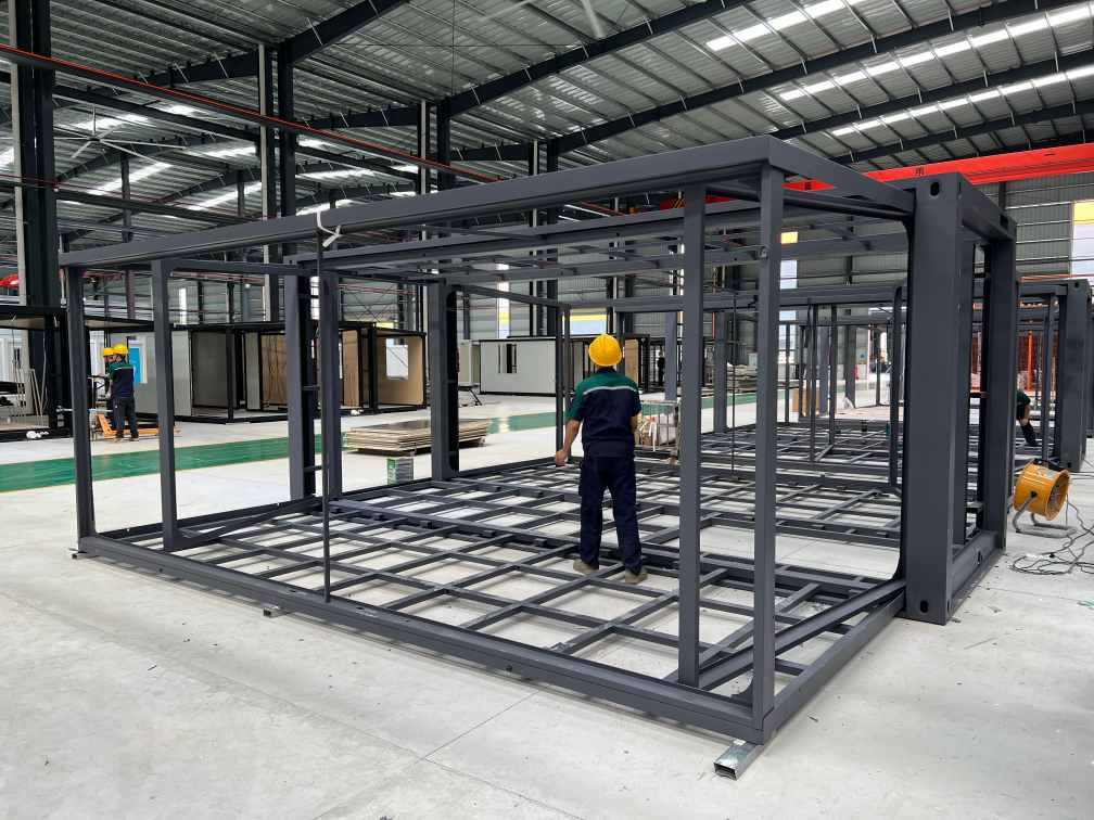 Galvanized steel structural frame for expandable container houses