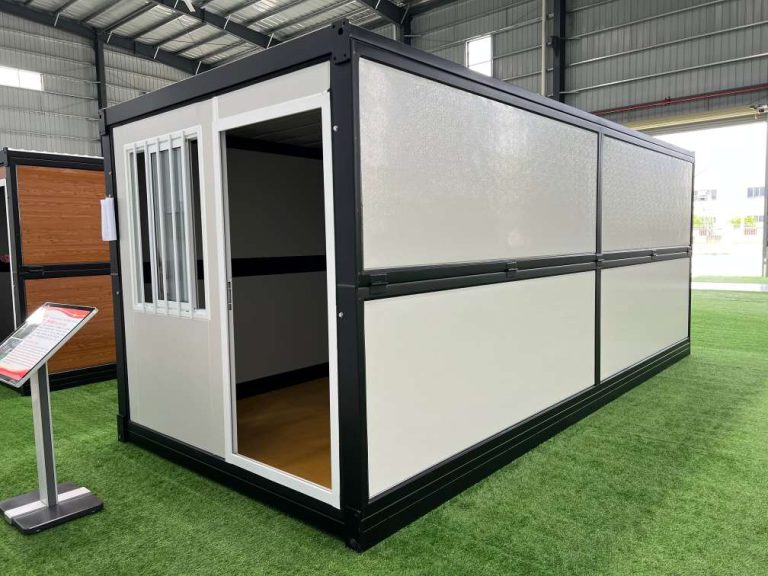 Z-type folding container house assembled for office and accommodation use