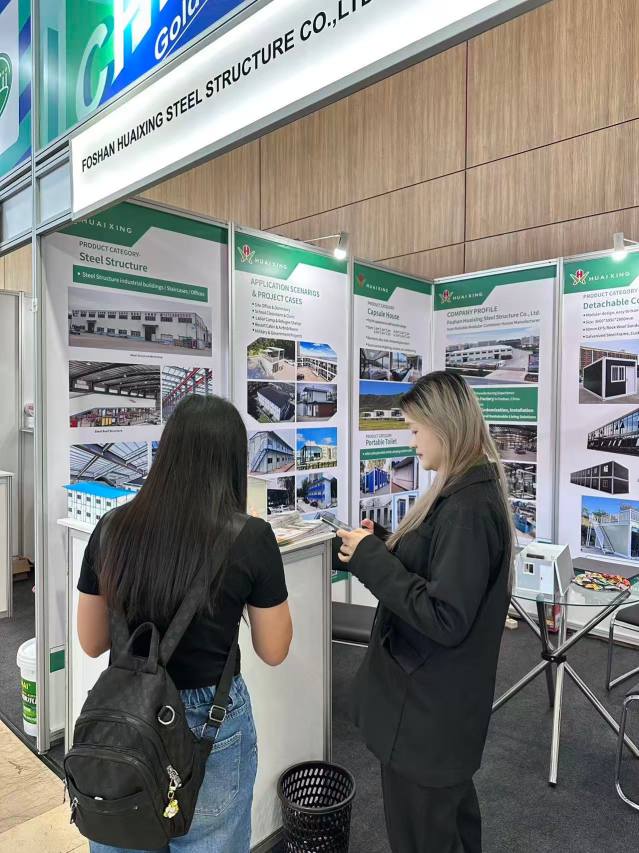 Indonesia Building Materials Exhibition customer meeting