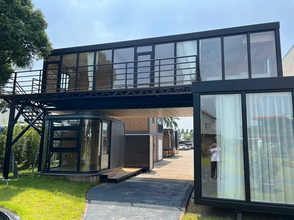 Modular Steel-Structure Container Buildings