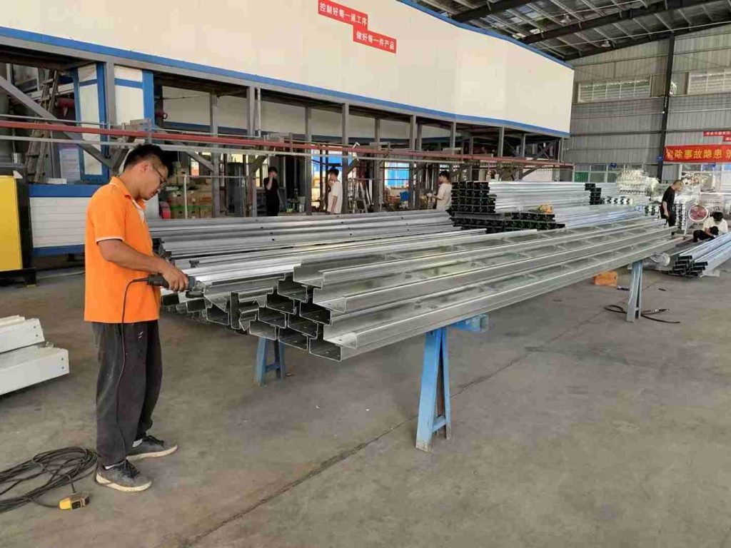 Steel Structure Container House Factory Spray Painting and Baking Workshop